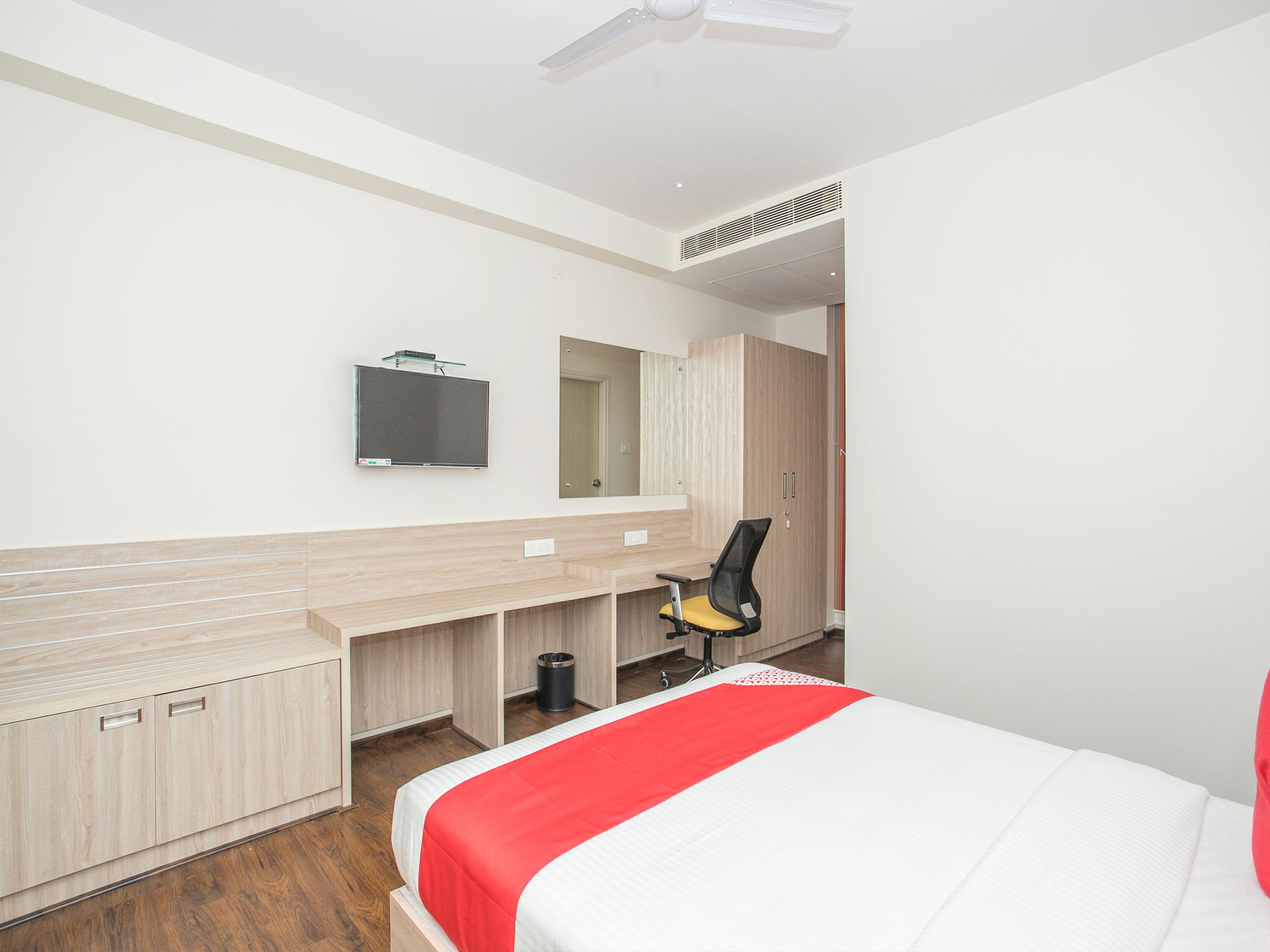 Airport Hotel Hsp New Delhi Exteriör bild