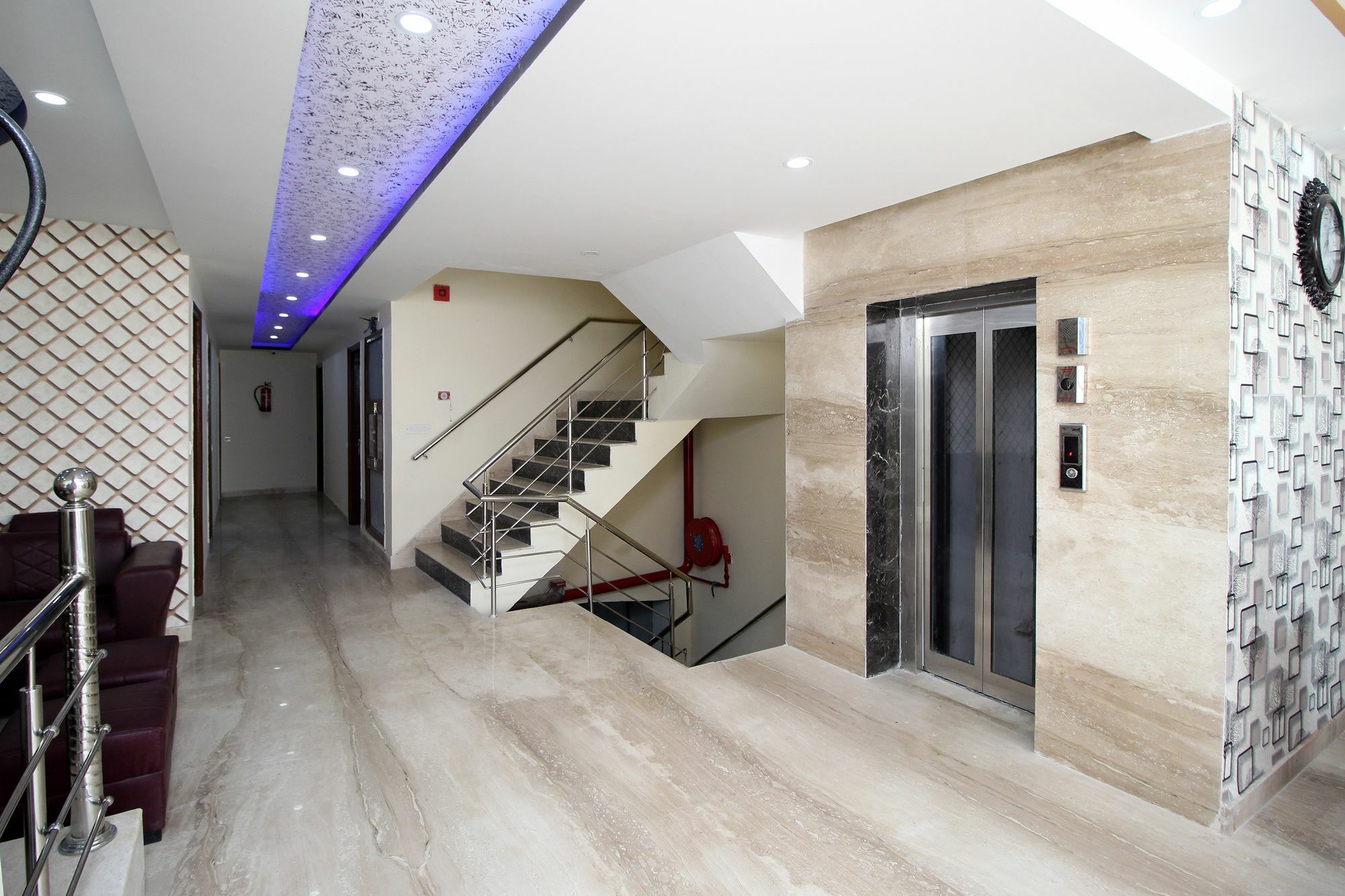 Airport Hotel Hsp New Delhi Exteriör bild