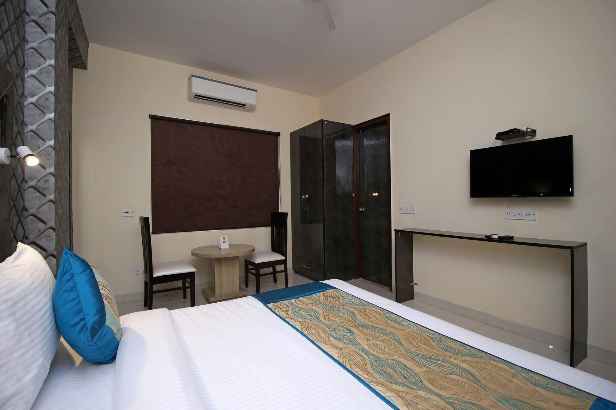 Airport Hotel Hsp New Delhi Exteriör bild